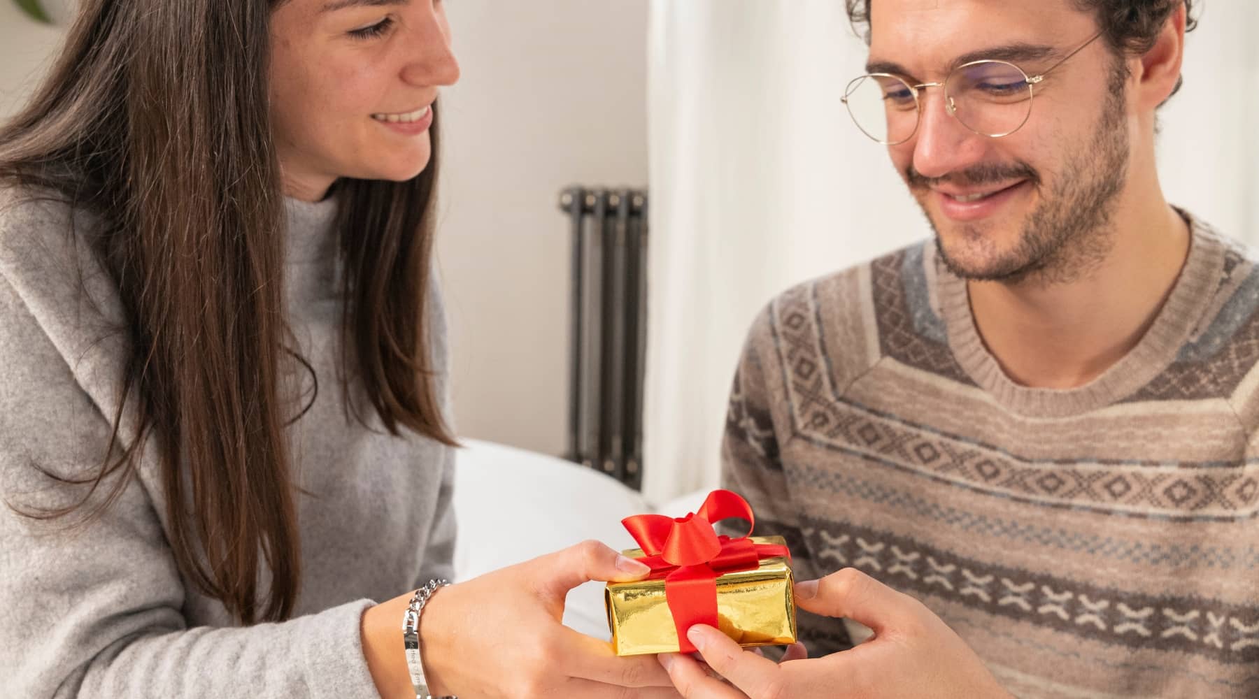 vatertag-geschenk-personalisierte-armbaender-gravur