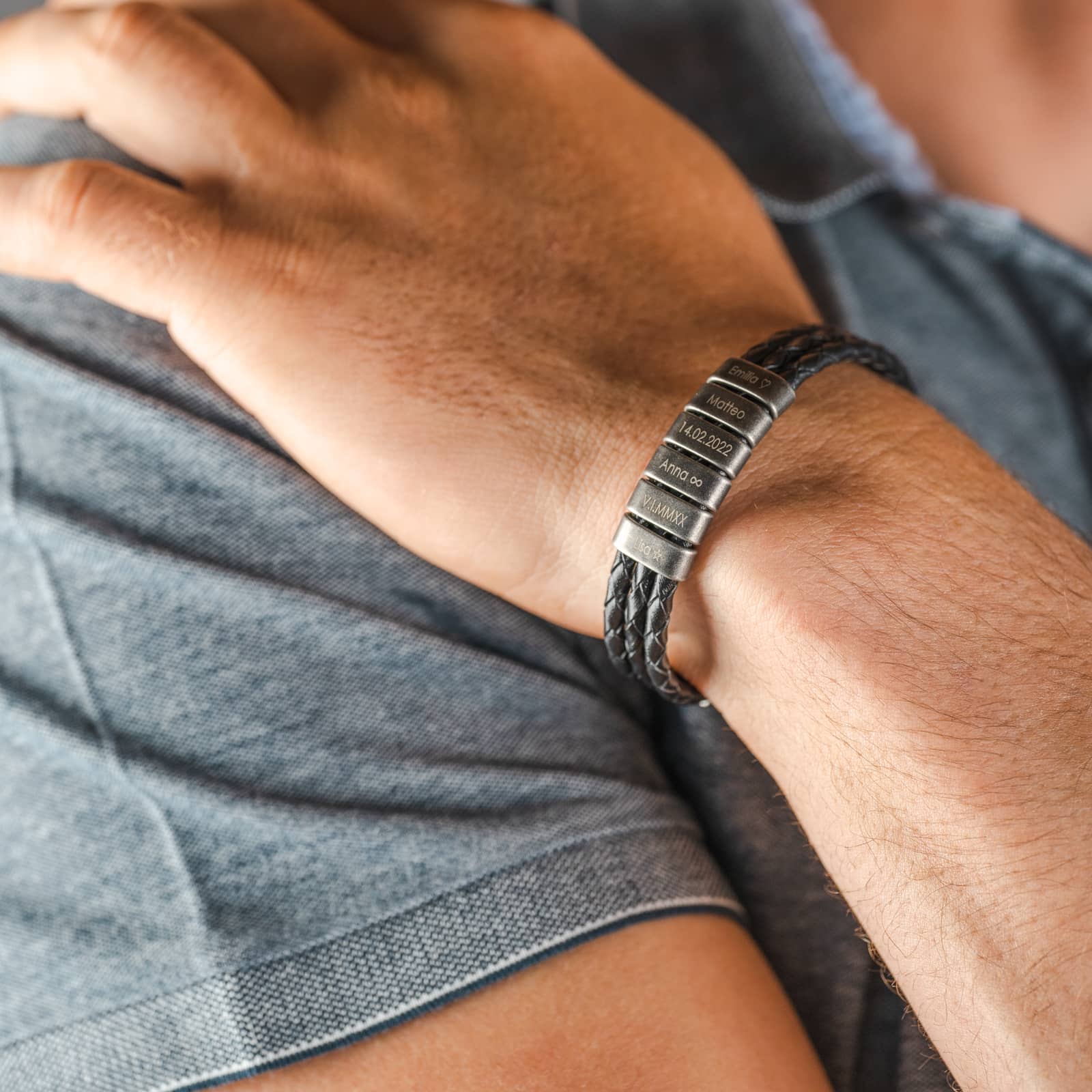 Lederarmband mit gravierten oxid Beads