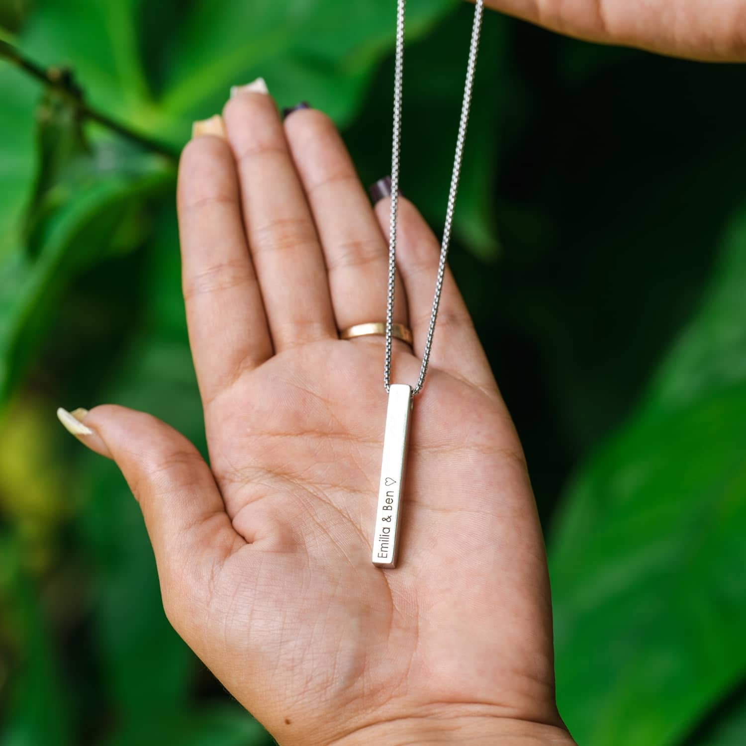 Column necklace with engraving