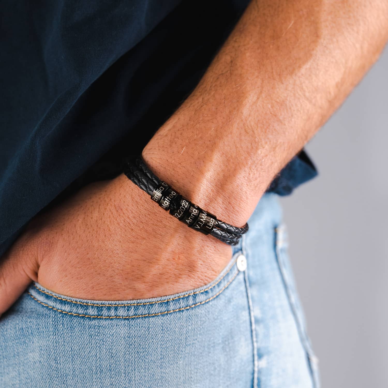 Leather bracelet with engraving - Black Edition